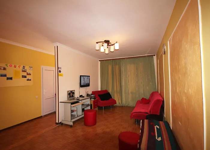 Center Hostel And Tours